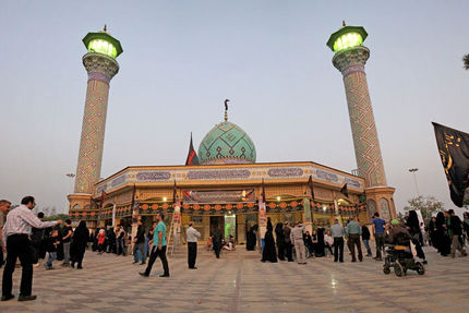 8000 بقعه متبرکه داریم/ بقاع متبرکه به قطب های فرهنگی تبدیل می‌شوند