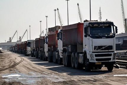 ۴ میلیون تن انواع کالای اساسی در بنادر داریم/ ۵۱ هزار تن برنج و ۲۵ هزار تن شکر در انبارها