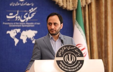 سخنگوی دولت :رشد بیمه در کشور متناسب با سایر بخش­‌ها نیست