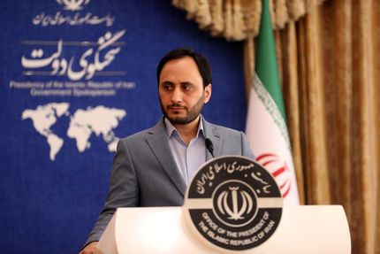سخنگوی دولت :رشد بیمه در کشور متناسب با سایر بخش­‌ها نیست