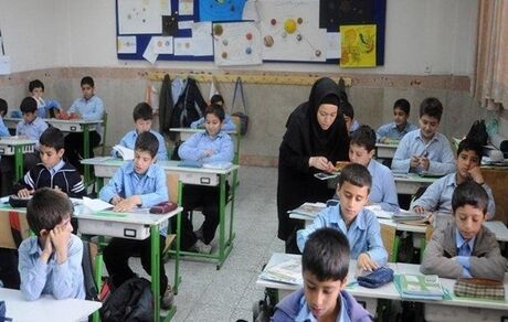 حق‌الزحمه معلمان مدارس غیردولتی کامل پرداخت می‌شود
