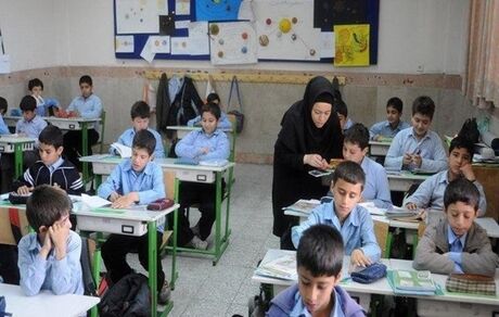 حق‌الزحمه معلمان مدارس غیردولتی کامل پرداخت می‌شود
