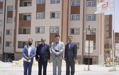 جدیت بانک مسکن در اجرای طرح نهضت ملی مسکن / تا بهره برداری کامل پروژه ها در کنار متقاضیان هستیم