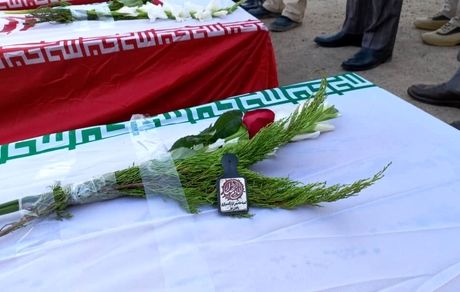 پیکر ۴۳ شهید گلگون کفن به کشور بازگشت