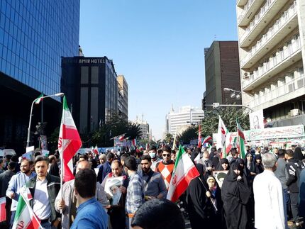 قطعنامه پایانی راهپیمایی سراسری یوم الله ۱۳ آبان ۱۴۰۱ خوانده شد