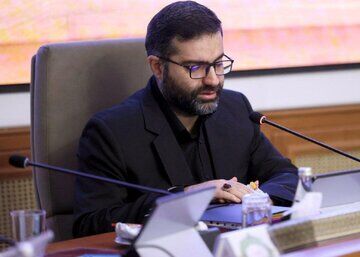 معاون پزشکیان: یا باید انرژی گران شود یا مصرف‌کننده کمتر مصرف کند