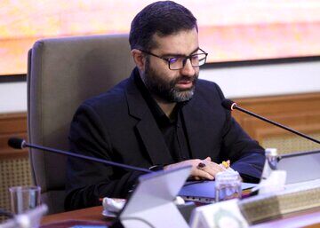 معاون پزشکیان: یا باید انرژی گران شود یا مصرف‌کننده کمتر مصرف کند