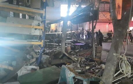 یک آپارتمان مسکونی در مشهد منفجر شد / ۶ نفر مصدوم شدند