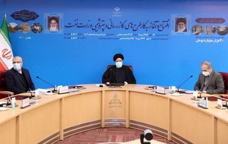 رئیس جمهور، ۴۰ هزار میلیارد تومان طرح گازرسانی و پتروشیمی افتتاح کرد