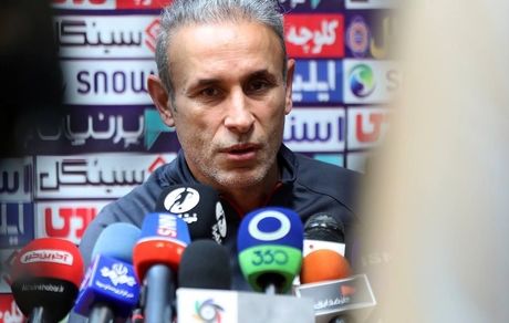 گل‌محمدی در پرسپولیس می‌ماند، حمایتش می‌کنیم