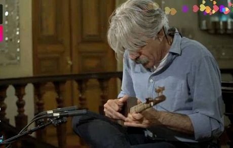 سه‌تارنوازی کلهر برای مخاطبان خانه‌نشین