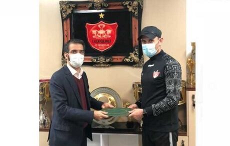 قرارداد گل‌محمدی با پرسپولیس تمدید شد
