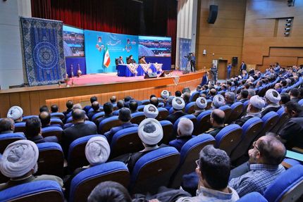 سفر استانی دولت سیزدهم به اصفهان با ۲۱۷ مصوبه و ۳۰هزار میلیارد تومان تسهیلات همراه بود
