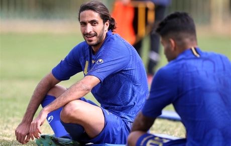 مدافع آبی‌ها: در حال حاضر صدرنشینی استقلال مهم نیست