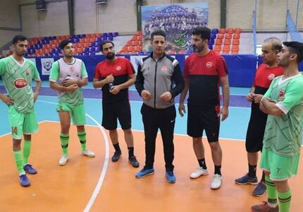 یک تیم لیگ برتر فوتسال کناره گیری کرد