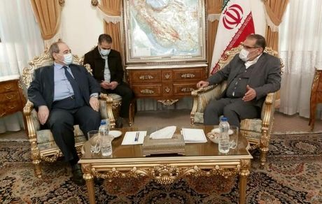 شمخانی: باید به حضور شرارت‌آمیز آمریکا در منطقه پایان داد