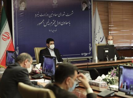 در احداث نیروگاه خودکفا هستیم / تلاش دولت نداشتن خاموشی در تابستان است