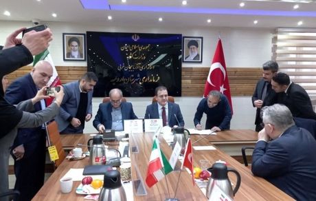 امضای تفاهم‌نامه مشترک بین ارومیه و حکاری ترکیه