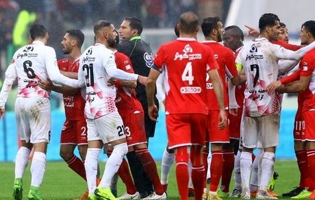 در لیگ چه خبر است؟ / ساعت بازی تراکتور پرسپولیس و نساجی نفت تغییر کرد!