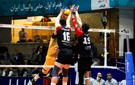 لیگ برتر والیبال: برد رویایی شهرداری ارومیه مقابل تیم از بیخ مسلح شهداب / همه چی به بازی سوم کشید