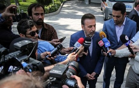 
واکنش واعظی به ادعاهای کریمی قدوسی: این آقا براساس چه مستنداتی این اظهارات را مطرح می‌کند؟