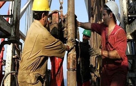 فعالان صنفی خواستار رسمی شدن تمام قراردادی‌های کارکنان دولت هستند