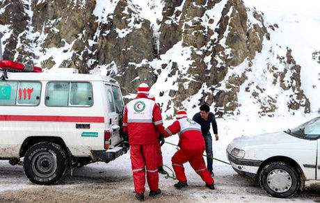در ۲۴ ساعت اخیر، هلال احمر به بیش از ۳۱۰۰ نفر در برف، کولاک و آبگرفتگی امدادرسانی کرد