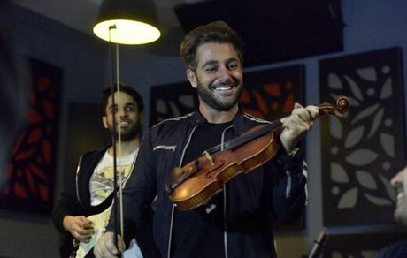 واکنش‌ها به کنسرت مجری «برنده باش» در لس‌آنجلس