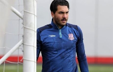 دو بازیکن پرسپولیسی به بازی با استقلال نمی‌رسند!