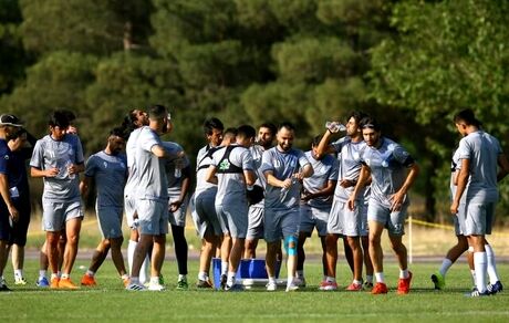 
استقلال با لشگری از مصدوم در آستانه لیگ برتر
