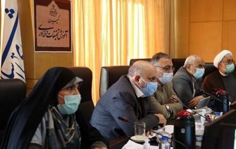 کمیسیون آموزش بدنبال اینترنت رایگان برای دانش آموزان، معلمان و مدارس