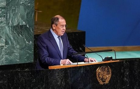 لاوروف، واشنگتن را به "بازی با آتش" در اطراف تایوان متهم کرد