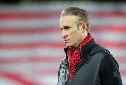 سرمربی پرسپولیس محروم است