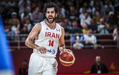 ملی‌پوش بسکتبال، پرچمدار کاروان المپیک ایران