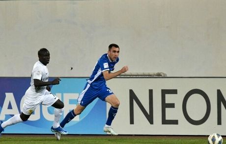 تراکتور به دنبال جذب یک مدافع ازبکستانی