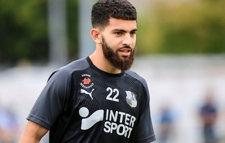 استقلال خوزستان از لیگ هند بازیکن خرید