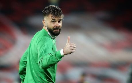 شکایت سنگین دروازه‌بانی خارجی سابق پرسپولیس از سرخپوشان