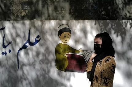 مدرسه رفتن دختران و زنان در افغانستان ممنوع شد