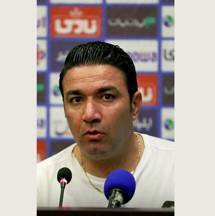 نکونام: صداوسیما با کارشناسان شتیل‌بگیر مصاحبه کند / VAR نبود پرسپولیس پیروز می‌شد