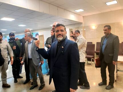 وزیر فرهنگ و ارشاد اسلامی دولت سیزدهم، کاندیدای انتخابات شد