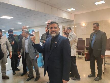 وزیر فرهنگ و ارشاد اسلامی دولت سیزدهم، کاندیدای انتخابات شد