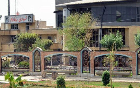 انفجار یک شی ناشناس در مقابل ساختمان شهرداری رباط کریم در دست بررسی است