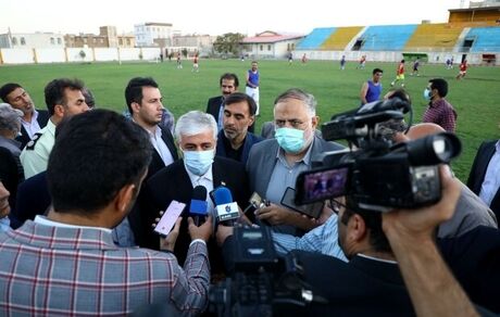 وزیر ورزش از ادامه حضور بانوان در ورزشگاه‌ها خبرداد