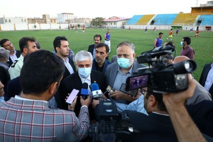 وزیر ورزش از ادامه حضور بانوان در ورزشگاه‌ها خبرداد
