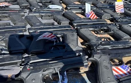 کشف ۵۵ قبضه سلاح کمری در استان کرمان