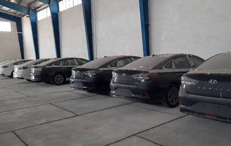 ۹۶۵ دستگاه خودروی خارجی در اموال تملیکی به فروش رفت