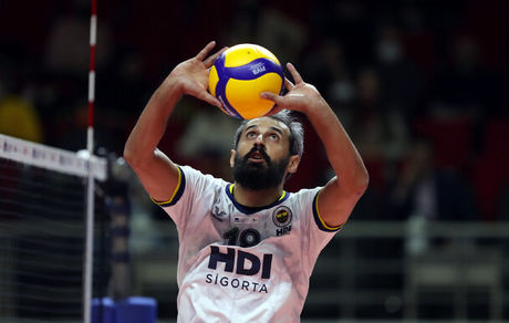 شکست یاران معروف در لیگ والیبال ترکیه