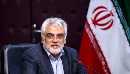 رییس دانشگاه آزاد: به اشتباه دانشجو را به زیست مجردی عادت داده‌ایم
