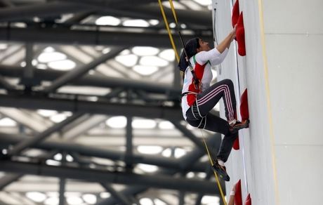 باران، فینال سنگ نوردی بازی‌های آسیایی را لغو کرد