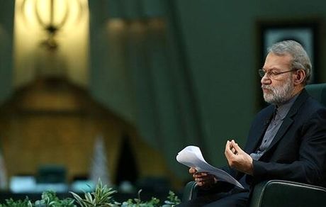 لاریجانی قانون «انتقام سخت» را به رئیس جمهور ابلاغ کرد